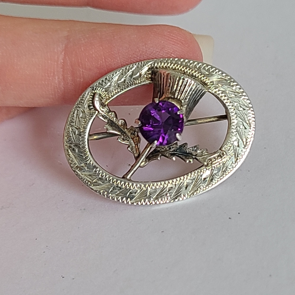 Vintage Sterling Silver Scottish Celtic Purple Amethyst Thistle Oval Brooch Pin